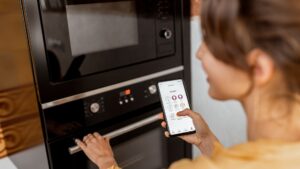 Why Smart Ovens Are Becoming Popular In Modern Homes