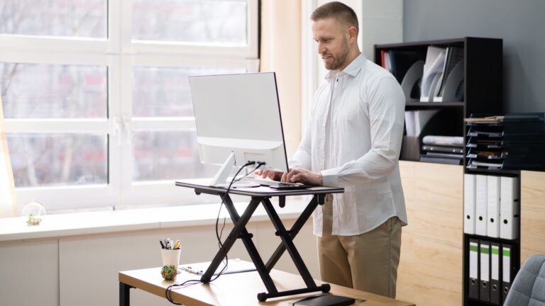 Benefits of standing desk